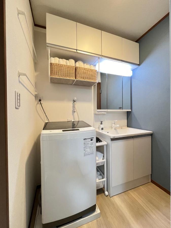 Charming New Launch: Direct Access To Narita & Haneda Airports, Shinjuku, And Disneyland; Close To Asakusa & Akihabara! Casa de férias *