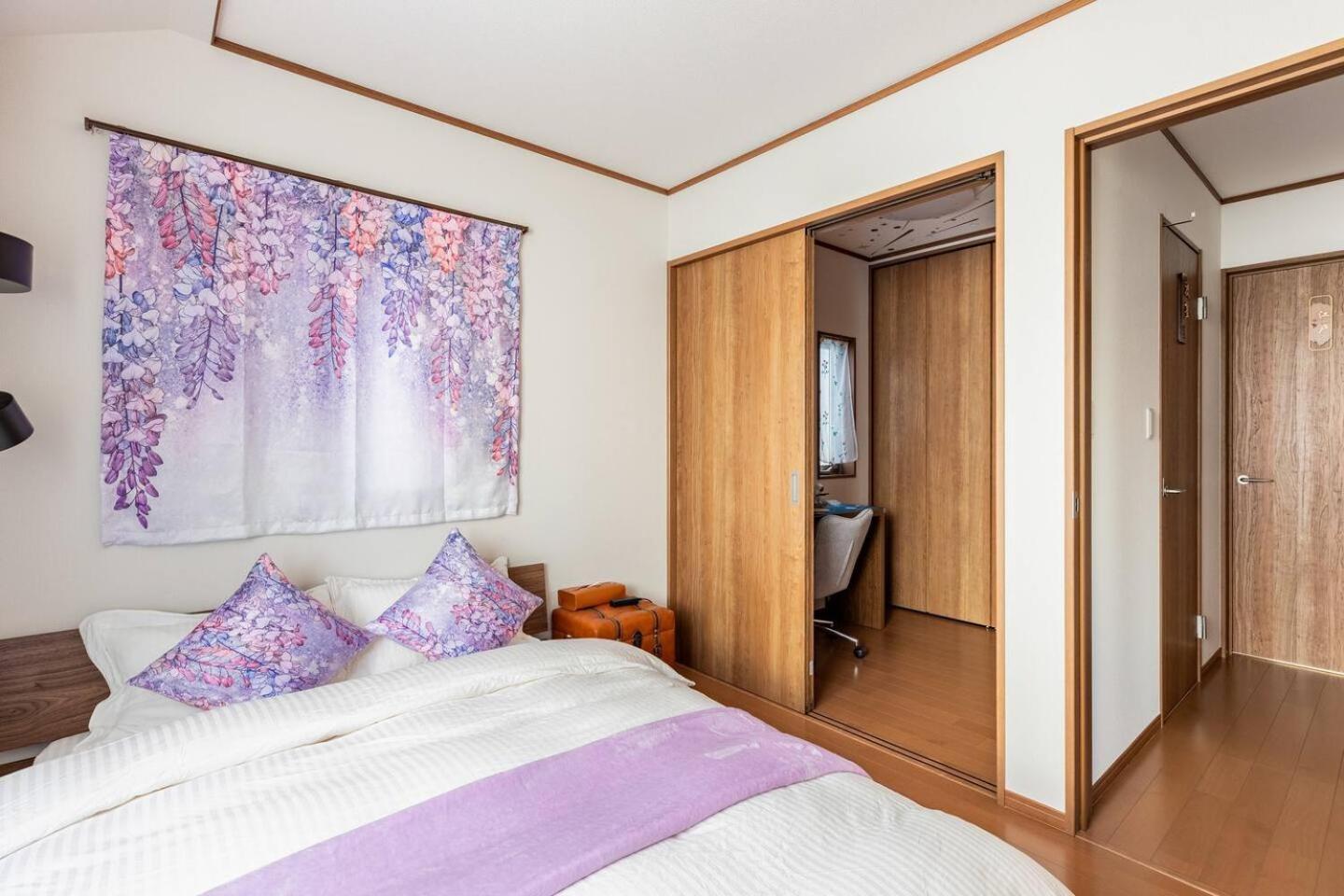 Charming New Launch: Direct Access To Narita & Haneda Airports, Shinjuku, And Disneyland; Close To Asakusa & Akihabara! Casa de férias *