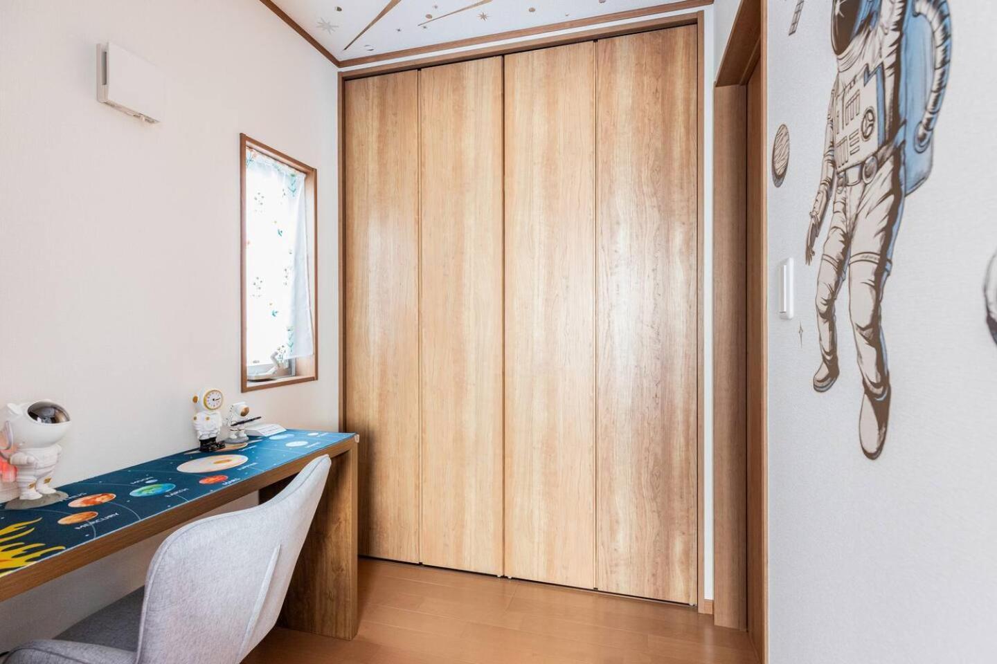 Casa de férias Charming New Launch: Direct Access To Narita & Haneda Airports, Shinjuku, And Disneyland; Close To Asakusa & Akihabara!